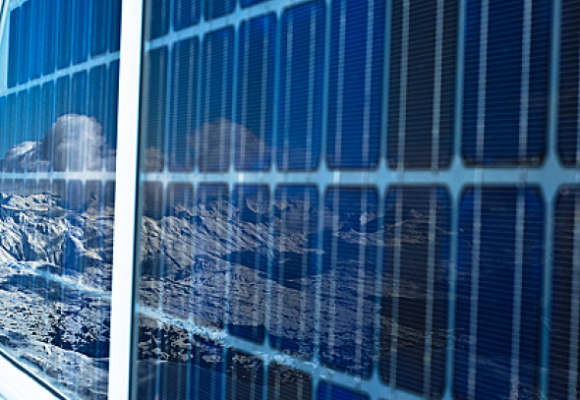 What is the difference between a Kilo-Watt and a Kilo-Watt-Hour?