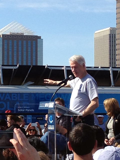 President Clinton and Mobile Solar